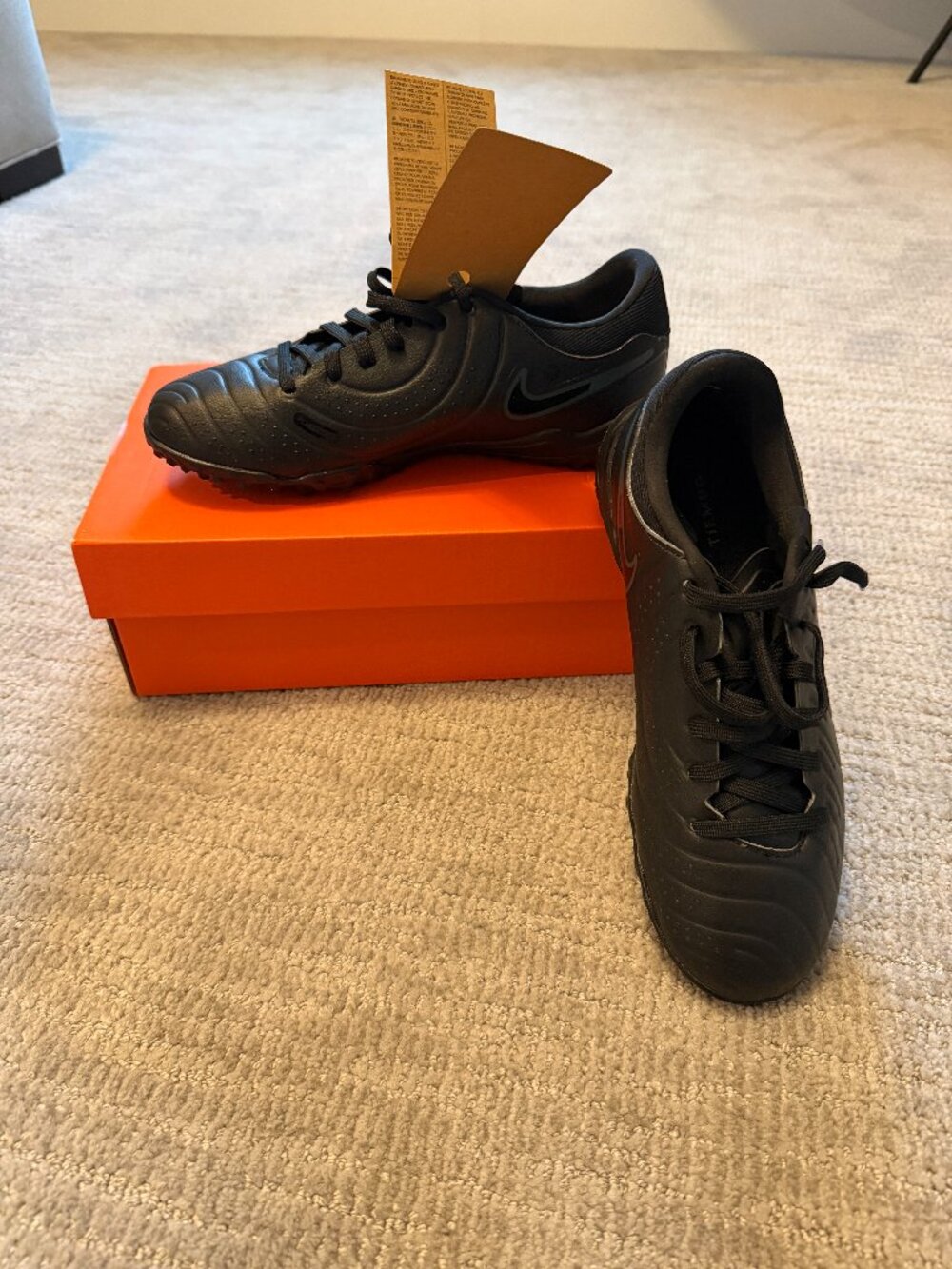 Nike Tiempo Legend 10 Academy Turf Low-Top Soccer Shoes Size M6/W 7.5